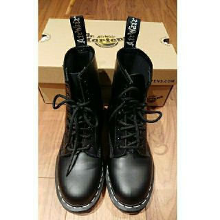 ドクターマーチン(Dr.Martens)のDr.Martensドクターマーチン 1460 8ホールブーツ ホワイトステッチ(ブーツ)