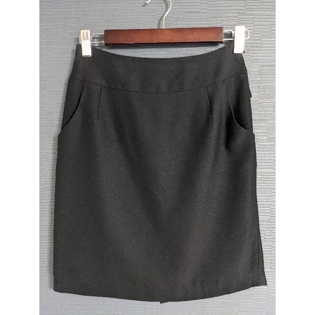 JUSGLITTY(ジャスグリッティー)のジャスグリッティー黒ブラック膝丈スカート（1） レディースのスカート(ひざ丈スカート)の商品写真