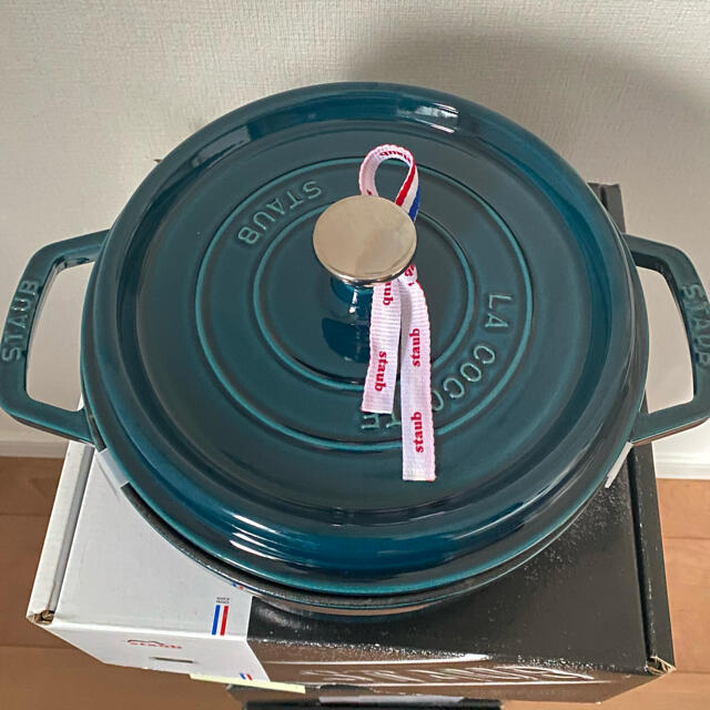 STAUB(ストウブ)のストウブ　ラメール　22㎝　 インテリア/住まい/日用品のキッチン/食器(鍋/フライパン)の商品写真