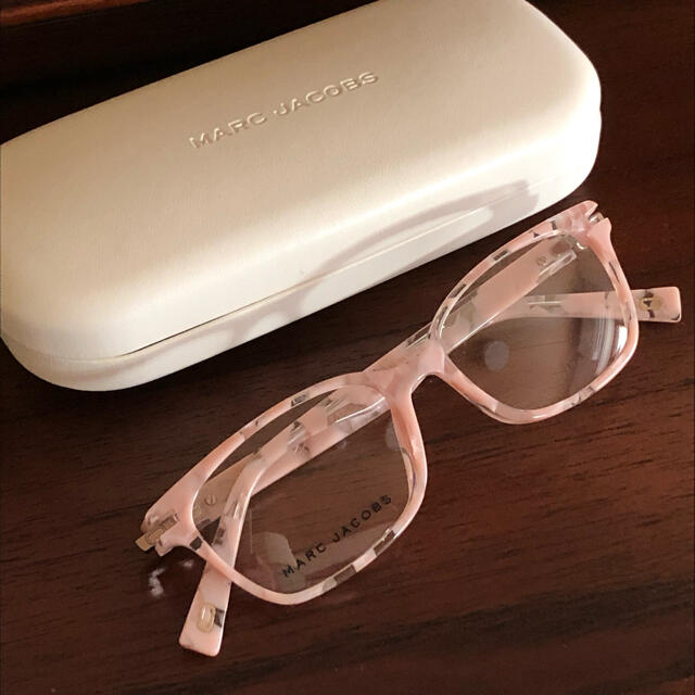 MARC323 チェリー 新品未使用 MARC JACOBS マークジェイコブス-