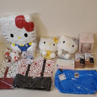 専用ページ キティちゃん＋プライズ品 まとめ売り(キャラクターグッズ)