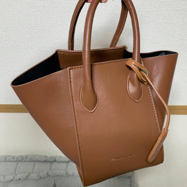 ZARA(ザラ)の新品＊ブラウンバッグ レディースのバッグ(ハンドバッグ)の商品写真