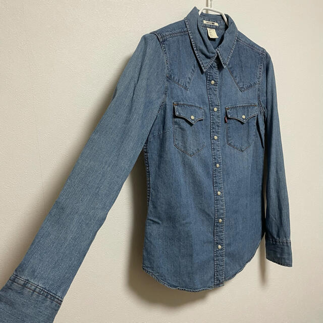 Levi's(リーバイス)のLveis リーバイス デニムシャツ シャツ 長袖 お洒落 美品 メンズのトップス(シャツ)の商品写真