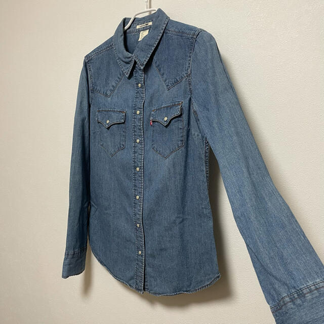 Levi's(リーバイス)のLveis リーバイス デニムシャツ シャツ 長袖 お洒落 美品 メンズのトップス(シャツ)の商品写真