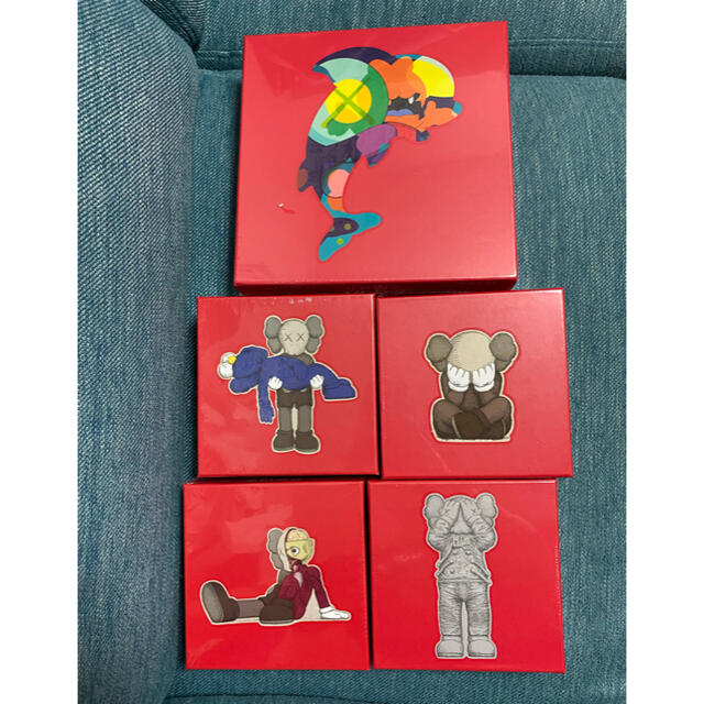 フィギュアKAWS TOKYO FIRST　カウズ　パズル　puzzle　5種セット