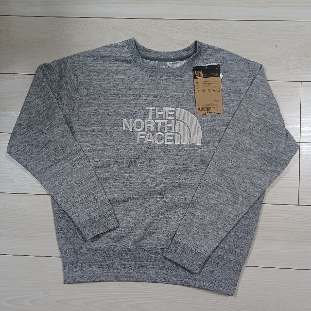 THE NORTH FACE(ザノースフェイス)のTHE NORTH FACE　ノースフェイス　トレーナー　スエット　スウェット レディースのトップス(トレーナー/スウェット)の商品写真