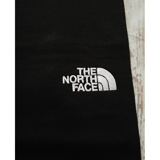 THE NORTH FACE(ザノースフェイス)の【海外限定】TNF  ジュニア ジョガーパンツ トラックパンツ ブラック キッズ/ベビー/マタニティのキッズ服男の子用(90cm~)(パンツ/スパッツ)の商品写真