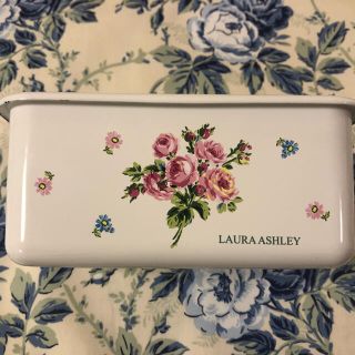 ローラアシュレイ(LAURA ASHLEY)のローラアシュレイ　パンチェットロージーズ　琺瑯　ホウロウ　容器(容器)