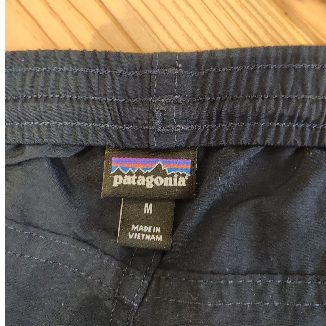 patagonia(パタゴニア)のバギーズパンツ　ネイビー　M メンズのパンツ(その他)の商品写真