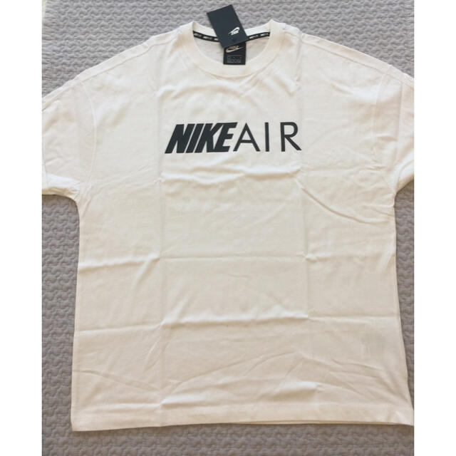 NIKE(ナイキ)のNIKE TEE ナイキ Tシャツ レディースのトップス(Tシャツ(半袖/袖なし))の商品写真