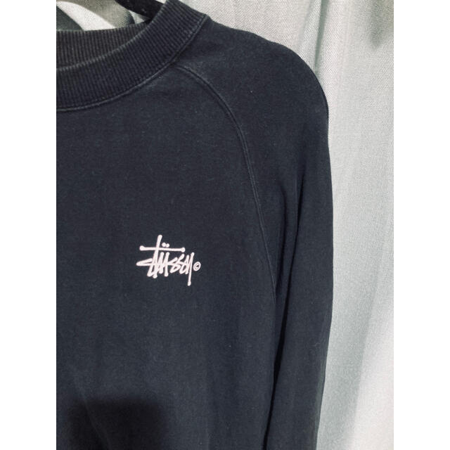 STUSSY(ステューシー)の人気☆STUSSY☆バックプリントトレーナー　Mサイズ　ブラック メンズのトップス(スウェット)の商品写真