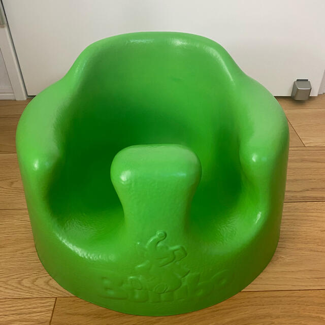 Bumbo(バンボ)のbumbo ベビーチェア キッズ/ベビー/マタニティの授乳/お食事用品(その他)の商品写真