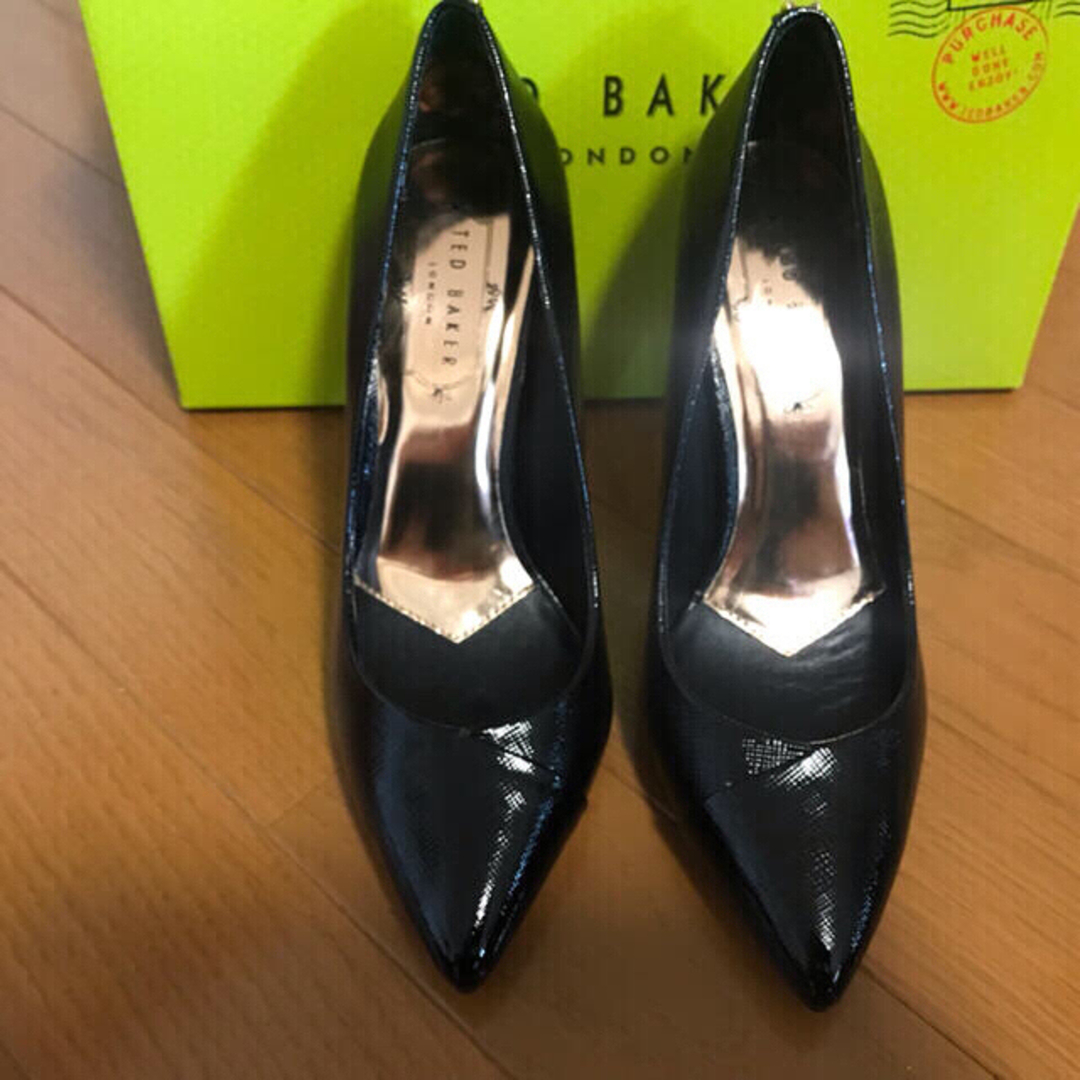 TED BAKER(テッドベイカー)のTED BAKER パンプス ⭐︎新品未使用⭐︎ブラック レディースの靴/シューズ(ハイヒール/パンプス)の商品写真