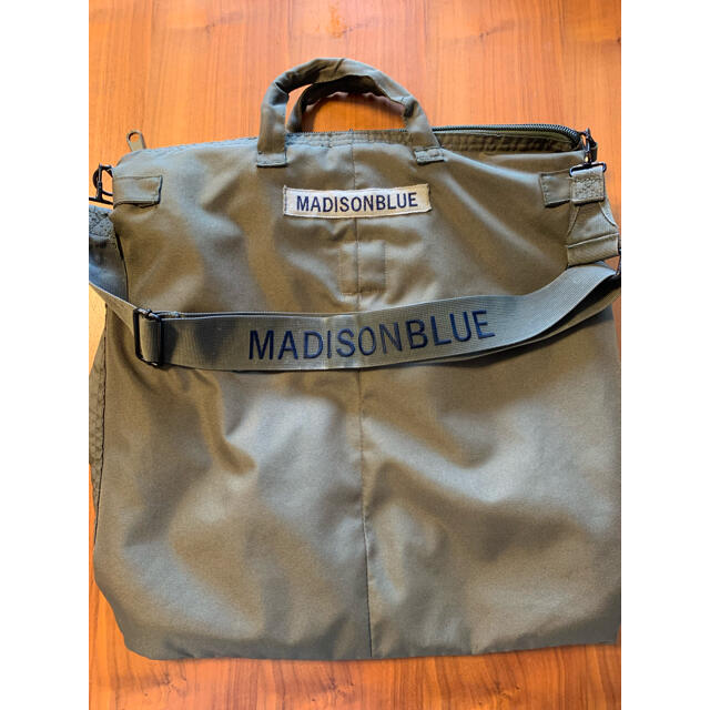 MADISONBLUE(マディソンブルー)のマディソンブルー  ヘルメットバッグ　2020AW レディースのバッグ(ショルダーバッグ)の商品写真