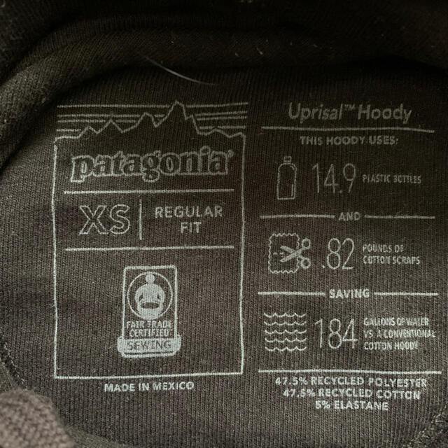 patagonia(パタゴニア)の美品 パタゴニア パーカー 黒 XSサイズ メンズのトップス(パーカー)の商品写真