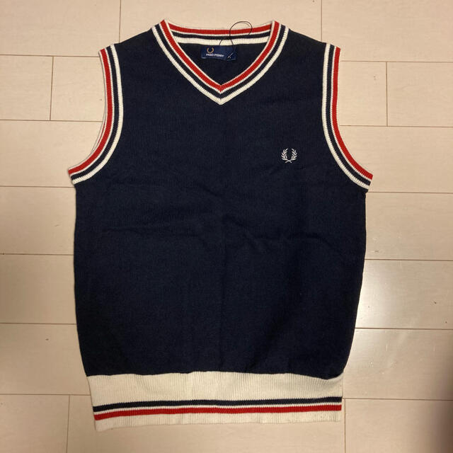 FRED PERRY(フレッドペリー)のminami373様専用 FRED PERRY レディース ニットベスト レディースのトップス(ベスト/ジレ)の商品写真