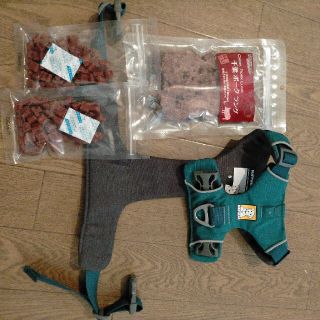 モンベル(mont bell)のruffwear　ハーネスS オヤツセット　(犬)