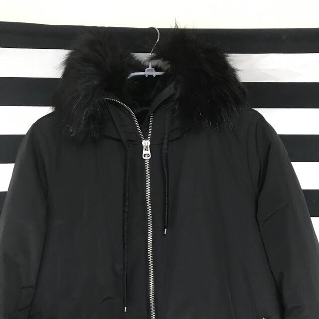 ZARA(ザラ)のZARA ファー付コート レディースのジャケット/アウター(毛皮/ファーコート)の商品写真