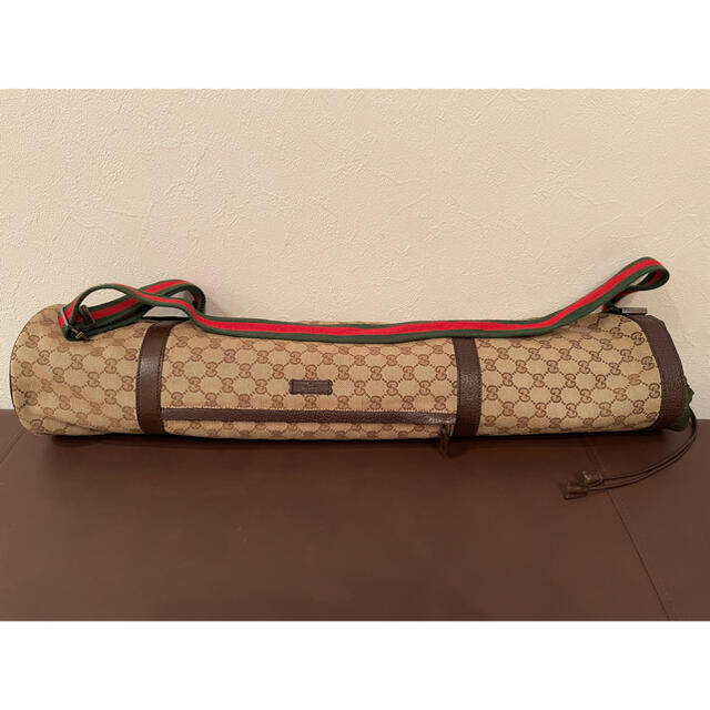 Gucci(グッチ)のGUCCI グッチ ヨガマット GG柄 ショルダーケース スポーツ/アウトドアのトレーニング/エクササイズ(ヨガ)の商品写真