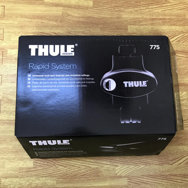 THULE(スーリー)の【新古品】THULE ルーフレールセット TH775 + TH7115B 自動車/バイクの自動車(車外アクセサリ)の商品写真