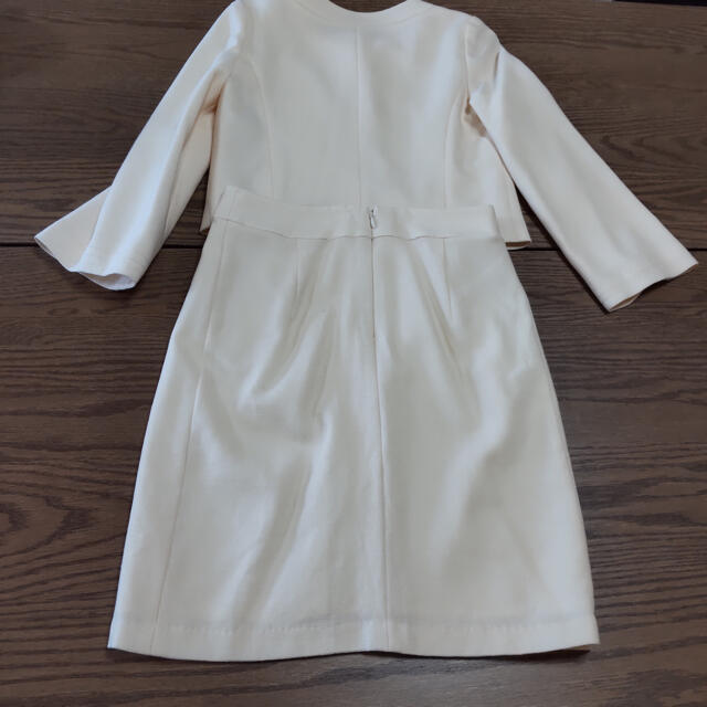 ANAYI(アナイ)のANAYI アナイ　上下スーツ　ウール　ホワイト　 レディースのフォーマル/ドレス(スーツ)の商品写真