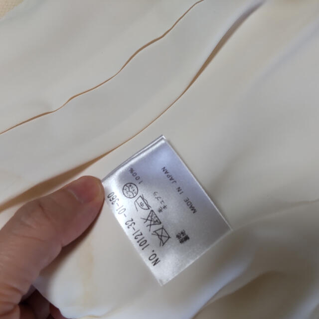 ANAYI(アナイ)のANAYI アナイ　上下スーツ　ウール　ホワイト　 レディースのフォーマル/ドレス(スーツ)の商品写真
