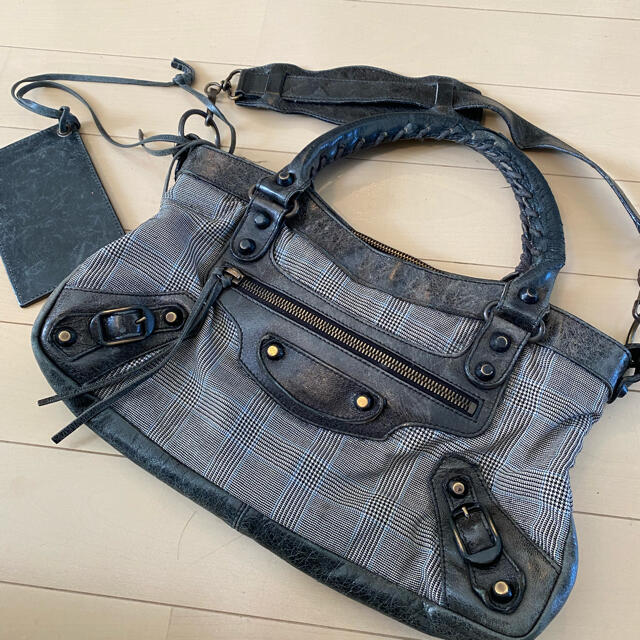 激レア】BALENCIAGA ザ ファースト 2way グレー バッグ シティ 激レア】BALENCIAGA ザ ファースト 2way グレー バッグ シティ
