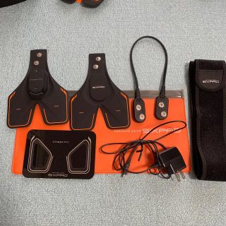 シックスパッド(SIXPAD)のsixpad chest fit(エクササイズ用品)