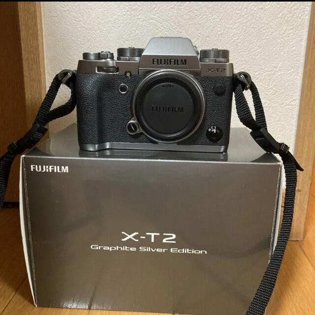 FUJIFILM X-T2グラファイトシルバーとバッテリーグリップVPB-XT2 高評価のクリスマスプレゼント 