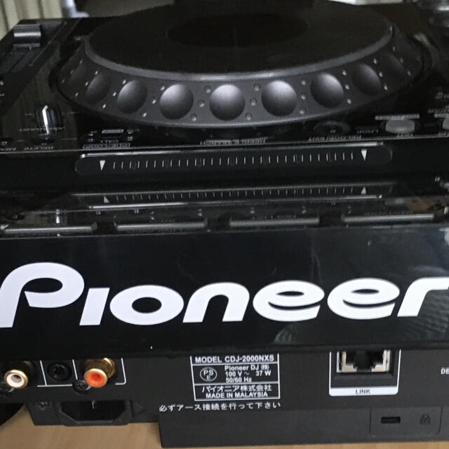 Pioneer(パイオニア)の美品　Pioneer CDJ-2000 NXS(2015年製) デッキセーバー付 楽器のDJ機器(CDJ)の商品写真