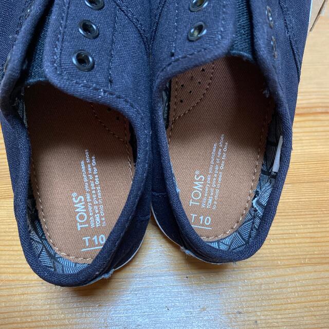 TOMS(トムズ)のTOMS スニーカー　T10 キッズ/ベビー/マタニティのベビー靴/シューズ(~14cm)(スニーカー)の商品写真