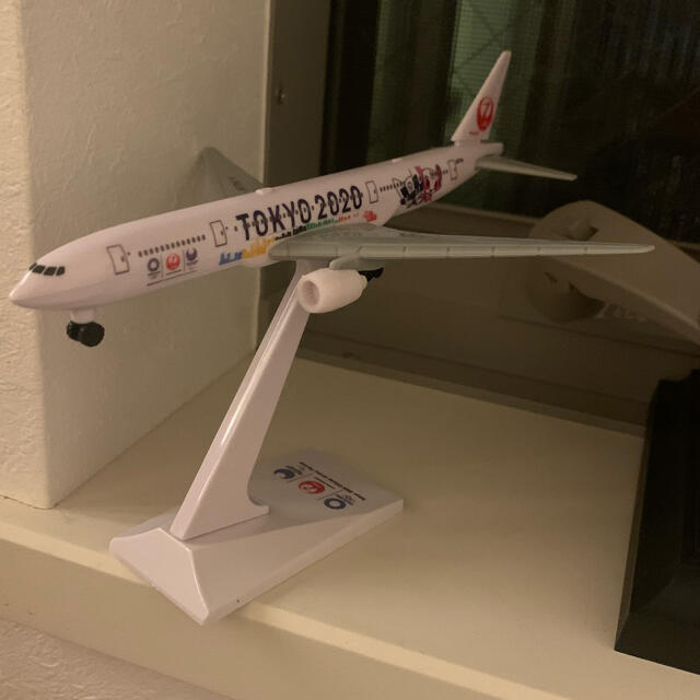JAL(日本航空)(ジャル(ニホンコウクウ))のJAL飛行機模型 エンタメ/ホビーのテーブルゲーム/ホビー(航空機)の商品写真
