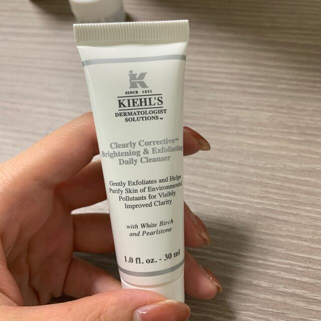 Kiehl's(キールズ)のキールズ　スクラブ洗顔料 コスメ/美容のスキンケア/基礎化粧品(洗顔料)の商品写真