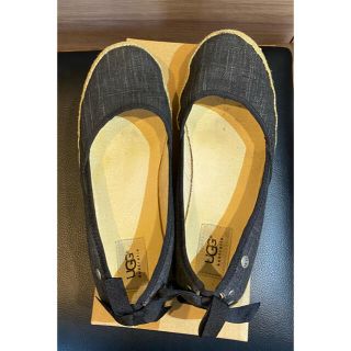 アグ(UGG)のUGG フラットシューズ(その他)