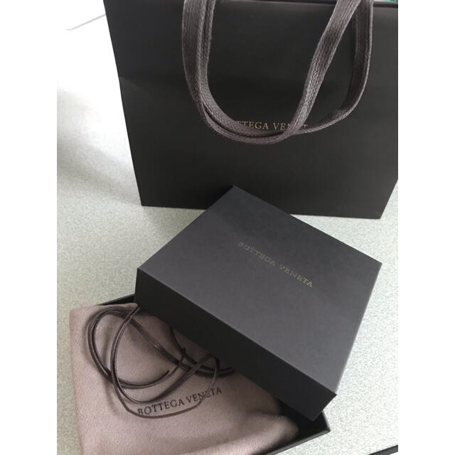 Bottega Veneta(ボッテガヴェネタ)のボッテガヴェネタ　財布　空箱紙袋巾着 レディースのバッグ(ショップ袋)の商品写真