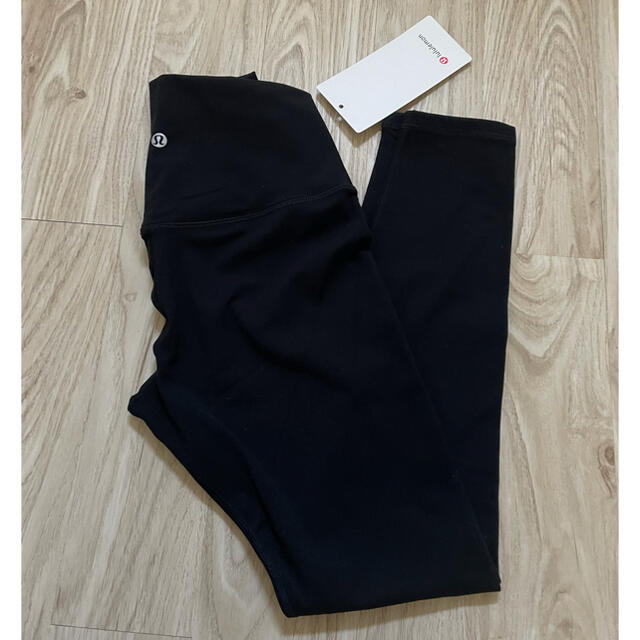 lululemon(ルルレモン)のルルレモン　レギンス  Lululemon align 7/8 黒　パンツ レディースのレッグウェア(レギンス/スパッツ)の商品写真