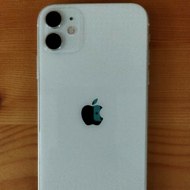 iPhone(アイフォーン)の 熊猫一二様専用  値下げ中  iPhone11 スマホ/家電/カメラのスマートフォン/携帯電話(スマートフォン本体)の商品写真