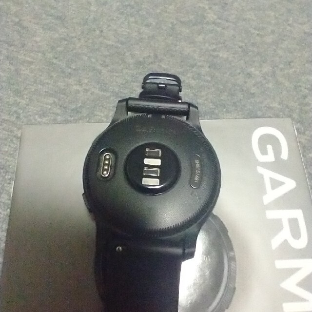 GARMIN(ガーミン)のガーミンvenu AMOLD ブラック メンズの時計(腕時計(デジタル))の商品写真