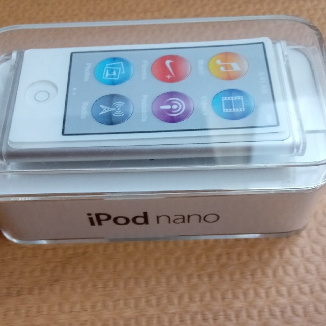 ☆新品未使用・送料無料☆ipod nano  第7世代　シルバー