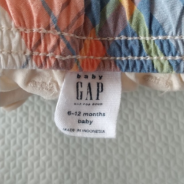 GAP(ギャップ)のGAPベビー ズボン パンツ 70センチ キッズ/ベビー/マタニティのベビー服(~85cm)(パンツ)の商品写真