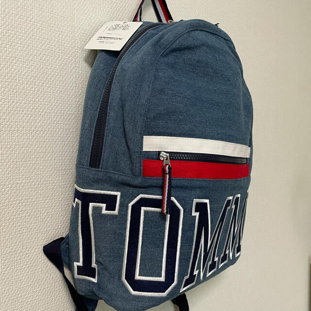 TOMMY HILFIGER(トミーヒルフィガー)の新品 トミーヒルフィガー デニム バックパック レディースのバッグ(リュック/バックパック)の商品写真