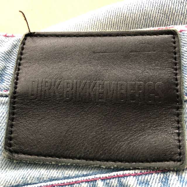 DIRK BIKKEMBERGS(ダークビッケンバーグ)のダークビッケンバーグ　デニム メンズのパンツ(デニム/ジーンズ)の商品写真