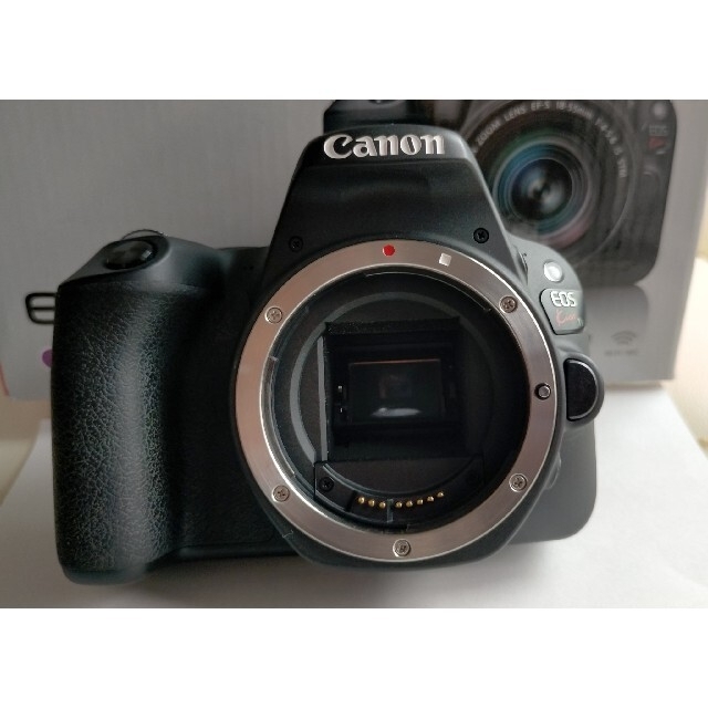 Canon EOS Kiss X9ボディ おまけ付 2,420万画素EFマウント