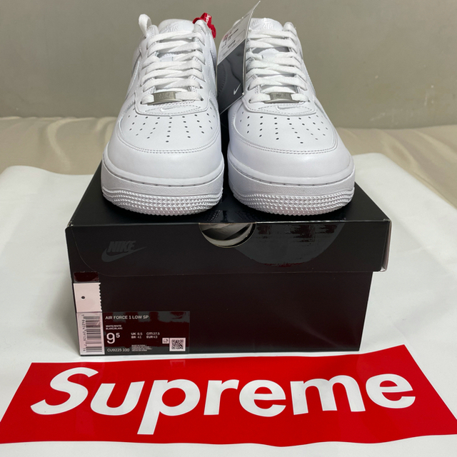 Supreme®/Nike® Air Force 1 Low