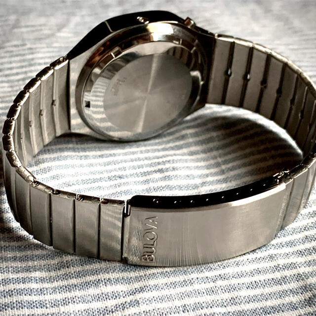 Bulova(ブローバ)のVintage BULOVA Computron LED Quartz 腕時計 メンズの時計(腕時計(デジタル))の商品写真