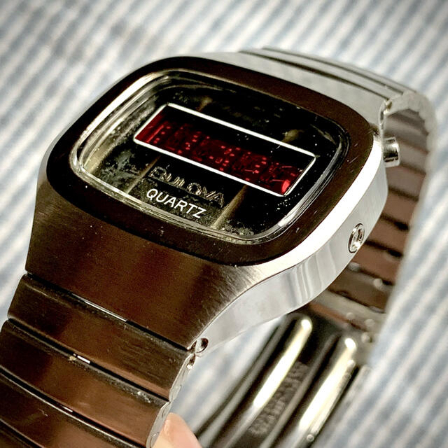 Bulova(ブローバ)のVintage BULOVA Computron LED Quartz 腕時計 メンズの時計(腕時計(デジタル))の商品写真