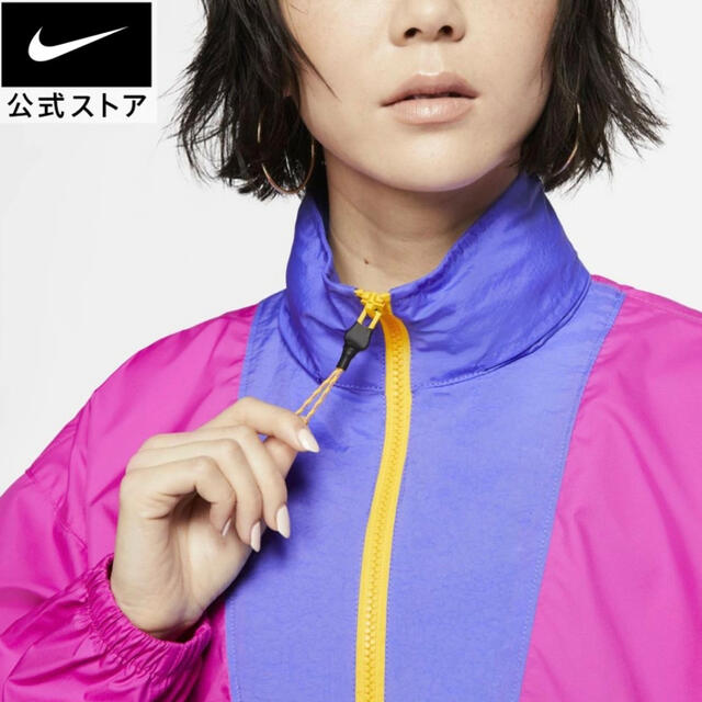 NIKE(ナイキ)のナイキ　スポーツウェア　ウィメンズジャケット　フード　プルオーバー　M レディースのジャケット/アウター(ブルゾン)の商品写真