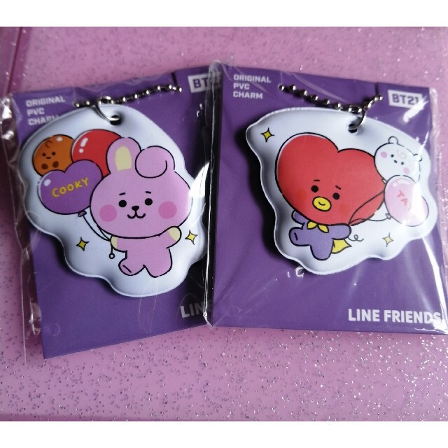 防弾少年団(BTS)(ボウダンショウネンダン)のBTS bt21　ファミリーマート　チャーム　数量限定　COOKY　TATA エンタメ/ホビーのタレントグッズ(アイドルグッズ)の商品写真