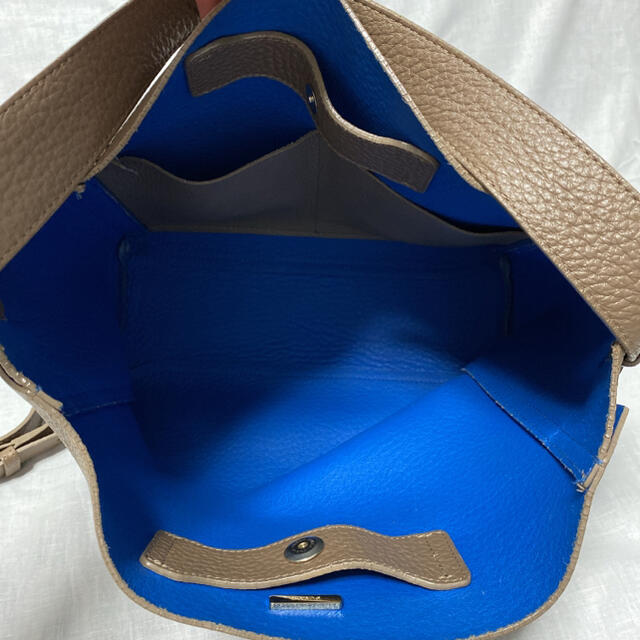 Furla(フルラ)のフルラ カプリッチョ 2way ホーボーバッグ　モカブラウン ブルー レディースのバッグ(ショルダーバッグ)の商品写真