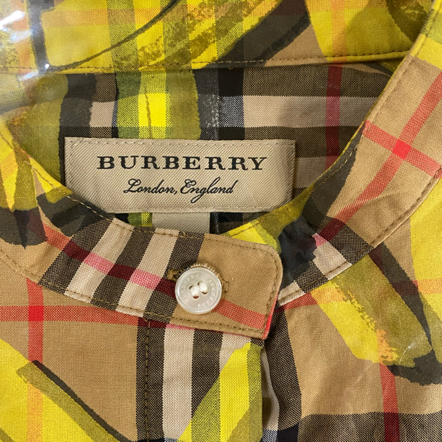 BURBERRY(バーバリー)のバーバリーグラフティシャツ　Burberry レディース レディースのトップス(シャツ/ブラウス(半袖/袖なし))の商品写真